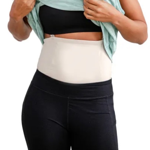 Postpartum recovery support in nude - Picture 3 of 16